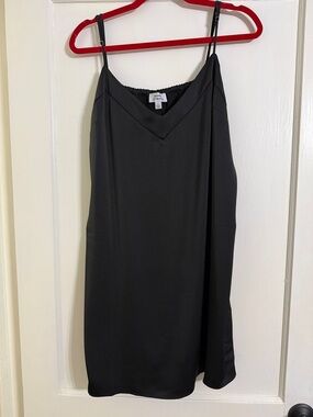 Classic Black V-Neck Mini Slip Dress with Adjustable Straps